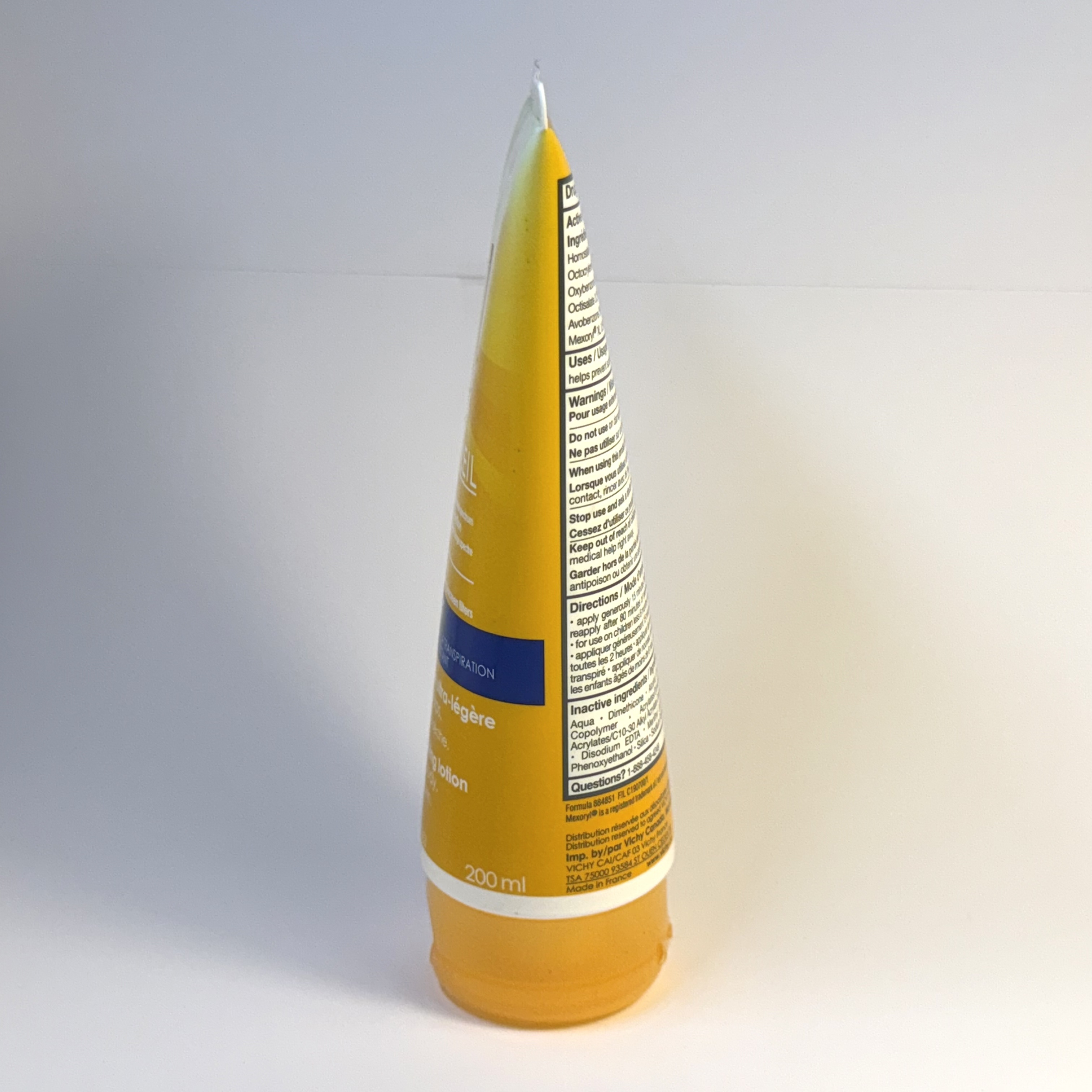 primitive shapes: sunscreen angle 2, the side view of standing position